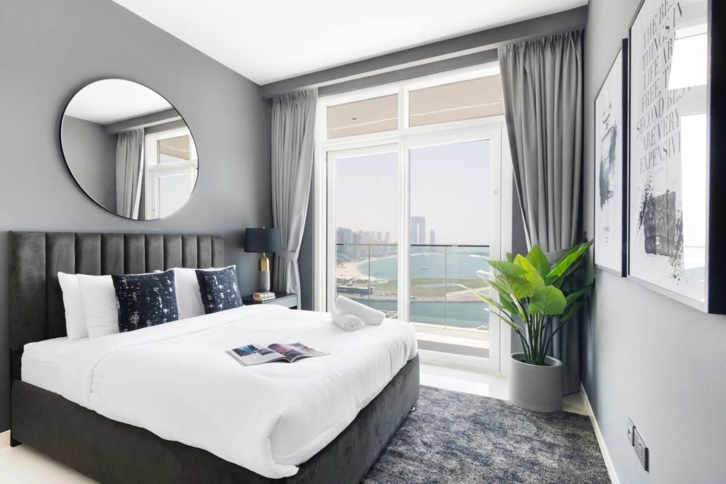 Marina Skyline View & Harbour Beachfront Appartement Dubaï